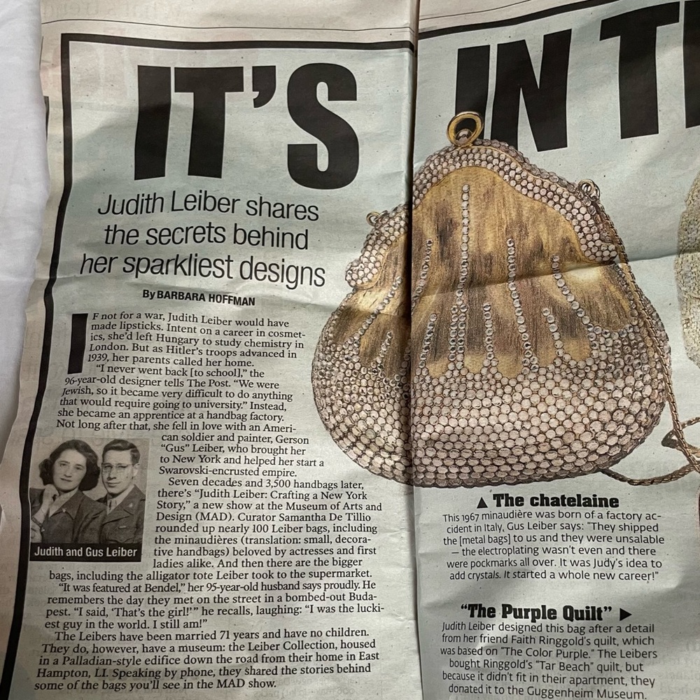 JUDITH LEIBER RARE “Chatelaine” Vintage Antique Gold Diamond Drop Shape Purse - Picture 3 of 13